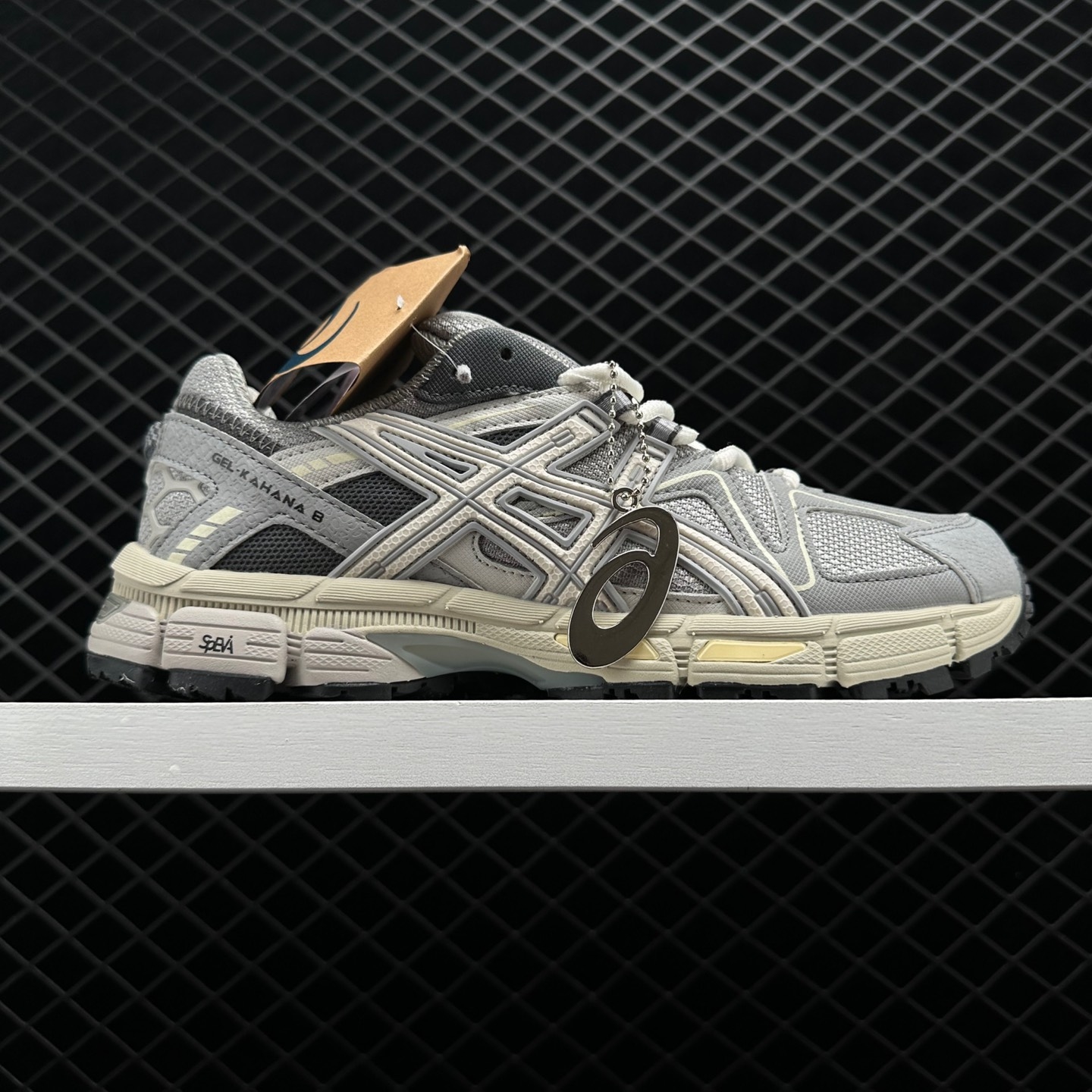 Asics Gel-Kahana 8 Gray Brown - Top-quality Trail Running Shoes