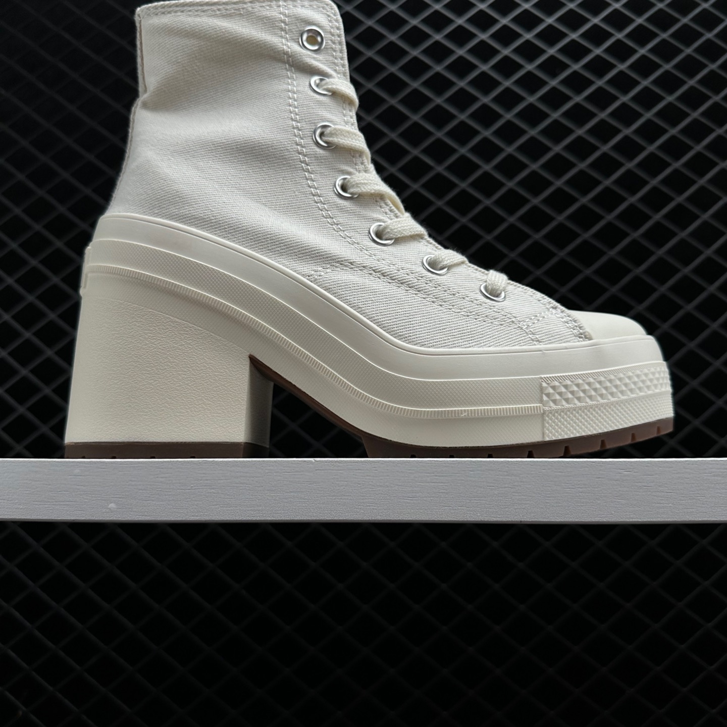 Converse All Star Chuck Taylor 1970s Cream White A05348C - Classic Style for Every Occasion