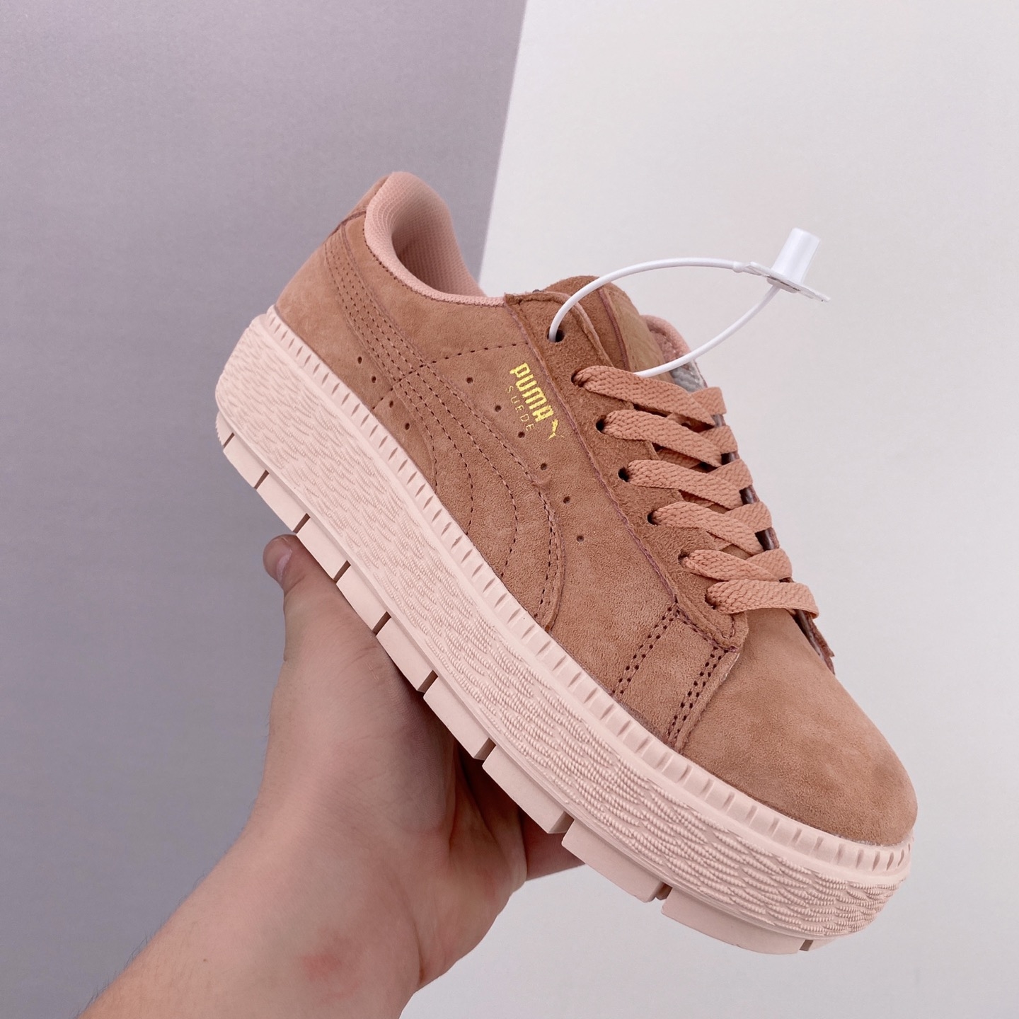 PUMA Suede Platform Trace Pink 365830 05 - Stylish and Sporty Women's Sneakers