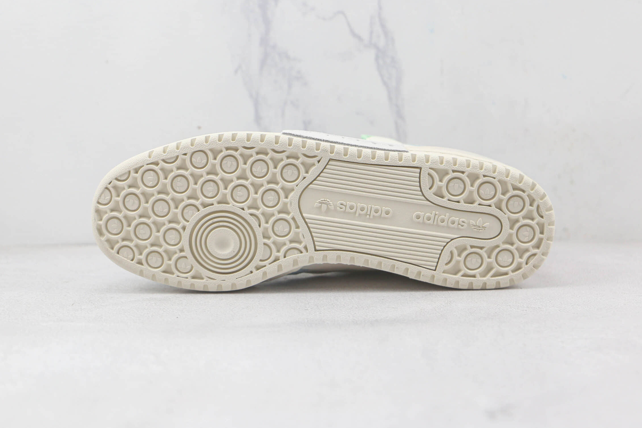 Adidas Originals Unisex Forum Exhibit Low Sneakers - White/Pink/Blue GX4587 Adidas Originals Unisex Forum Exhibit Low Sneakers - White/Pink/Blue GX4587