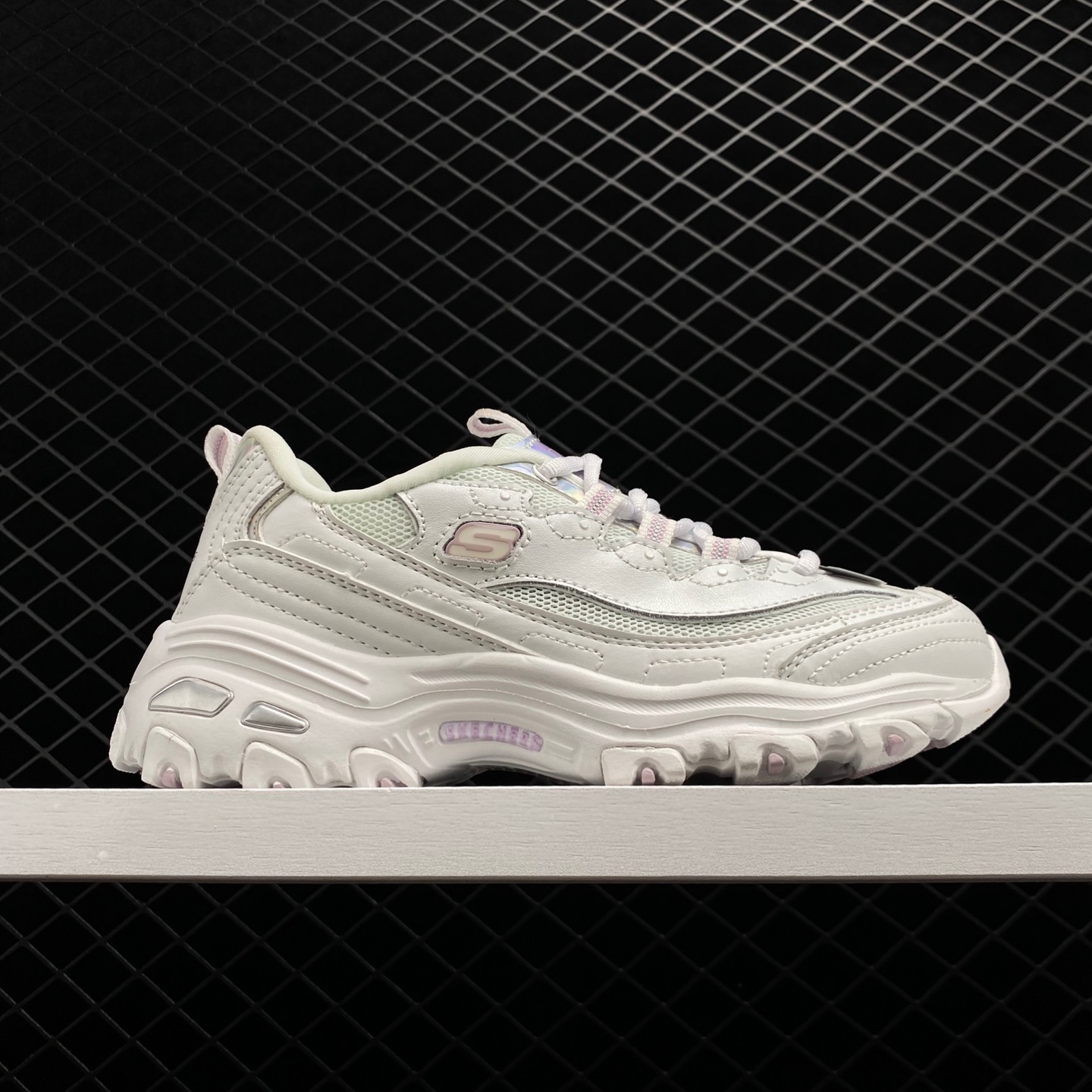 Skechers D'Lites 1.0 White Lavender - Stylish and Comfy Footwear